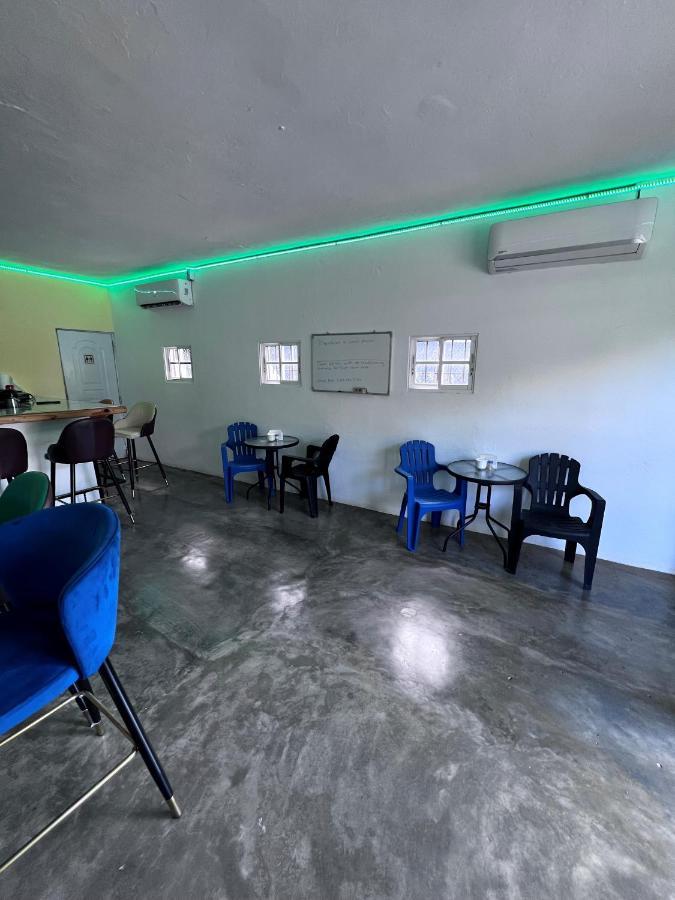 Sunrise Internet Cafe And Hotel لاس تاريناس المظهر الخارجي الصورة